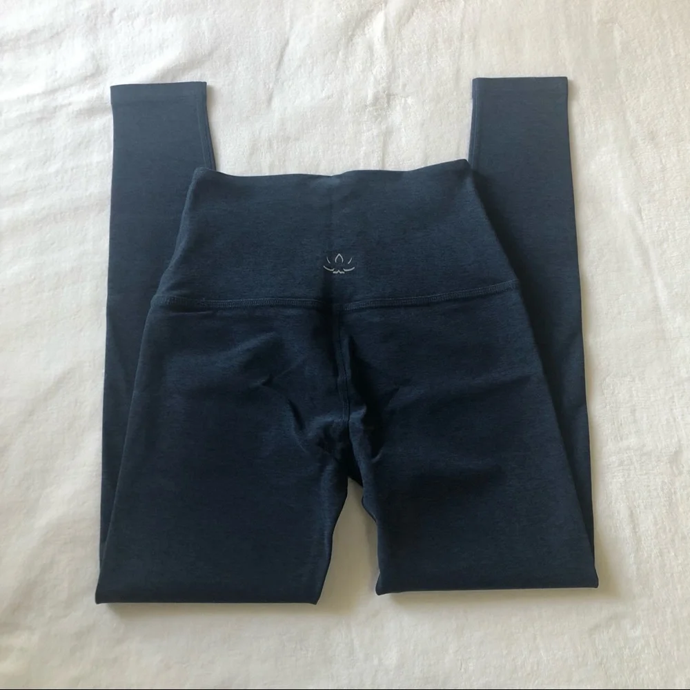 NEW Beyond Yoga x PELOTON Navy Spacedye Leggings - Picture 5 of 7